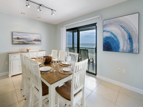 Holmes Beach Vacation Rentals Beachfront Rental with Gulf Views